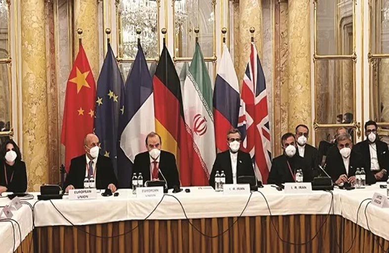 فرنسا تحذر روسيا من الابتزاز في المحادثات النووية الإيرانية 