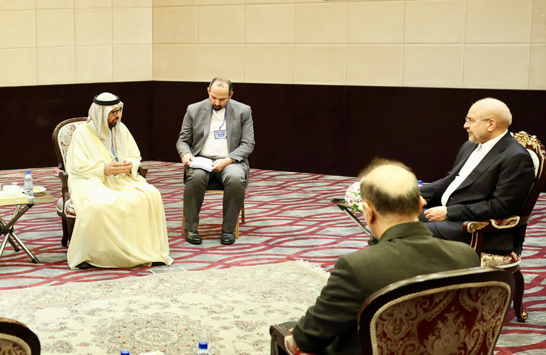 علي النعيمي يلتقي رئيس مجلس الشورى الإيراني في طهران