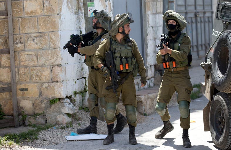 الجيش الإسرائيلي يقتل فلسطينياً شمال القدس 