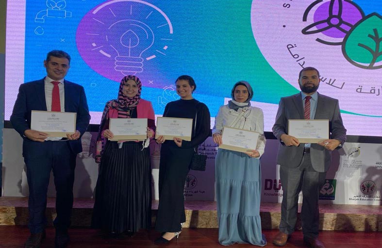 طلبة جامعة الشارقة يقدمون بحوثاً علمية مبتكرة