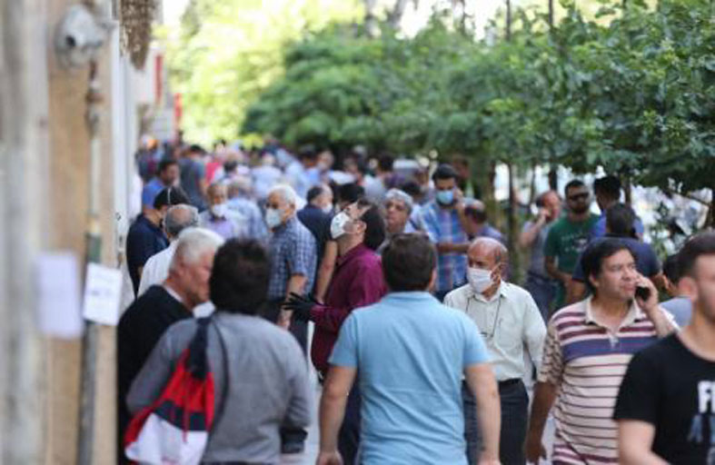 القرن الإيراني الجديد: أكثر فقراً ...وأقل أملاً في المستقبل