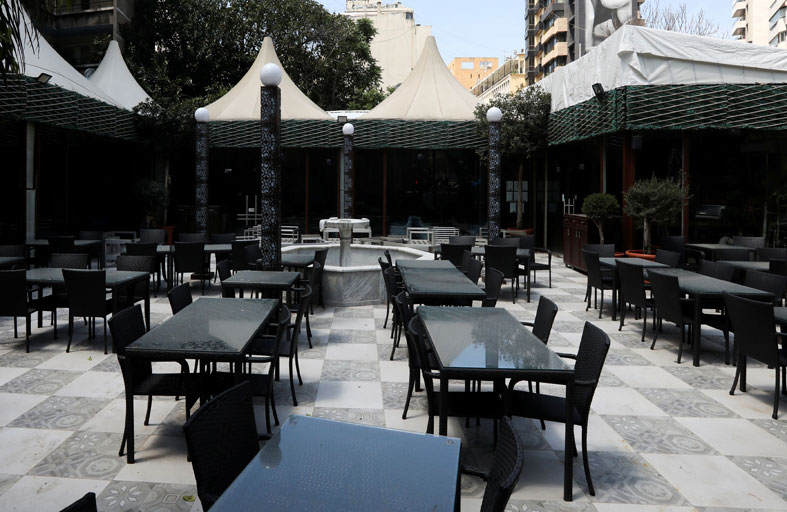 مطاعم لبنان ضحية الضربة المزدوجة لكورونا والأزمة المالية 