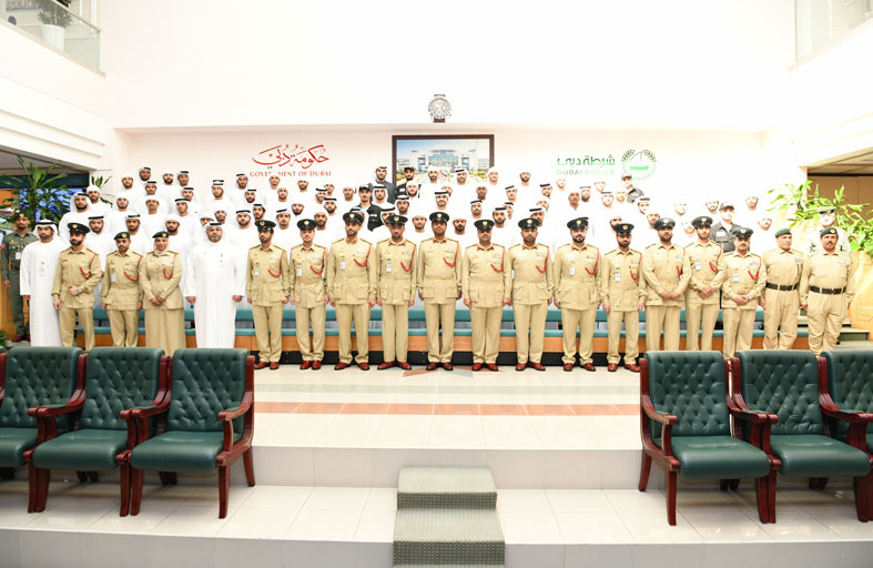 شرطة دبي تنظم ورشة توعوية للموظفين حول القوانين الخاصة بالعمل