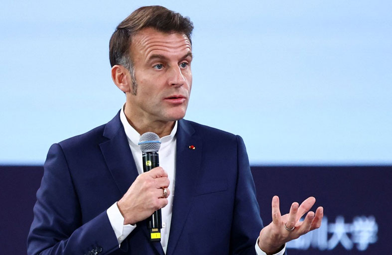 ماكرون يهدّد الصين بفرض رسوم جمركية «في الأشهر المقبلة» 