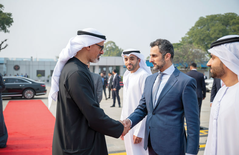 ولي عهد أبوظبي يختتم زيارته إلى جمهورية الهند 