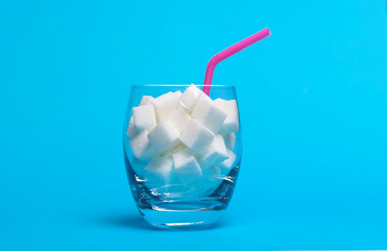 ما كمية السكر التي يمكن تناولها في اليوم بشكل صحي؟