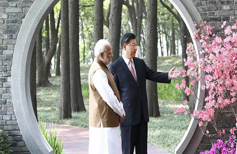 ما الذي يحدث بين القوتين النوويتين...؟