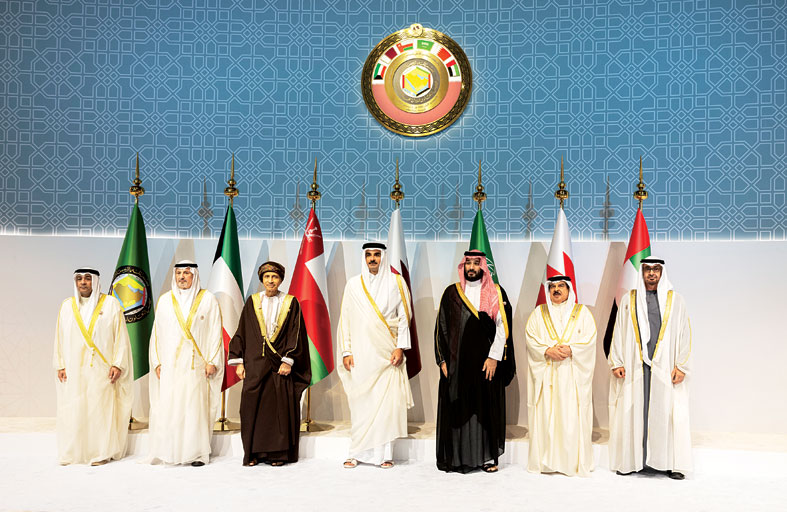 رئيس الدولة يؤكد أهمية إيجاد أفق سياسي يؤدي إلى حل عادل ينهي الاحتلال ويقيم الدولة الفلسطينية المستقلة