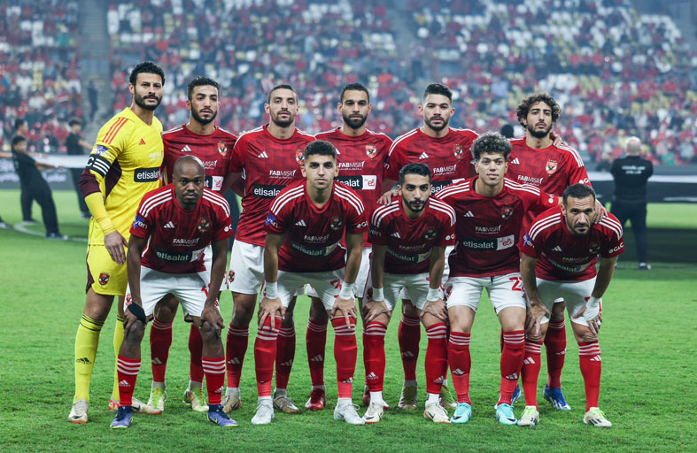 الأهلي وفيوتشر اليوم في نهائي السوبر المصري لكرة القدم