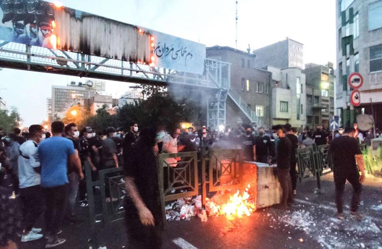 بعد 100 يوم على احتجاجات إيران.. لا عودة إلى الوراء