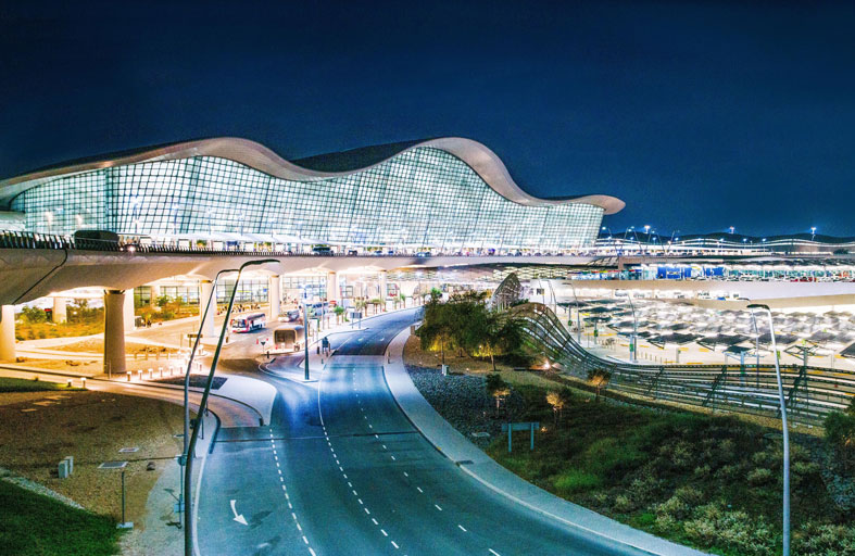 مطارات أبوظبي تستقبل 15.8 مليون مسافر خلال النصف الأول