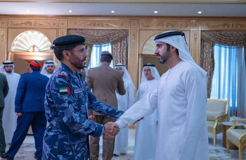حمدان بن محمد ومكتوم بن محمد يتقبّلان التعازي في وفاة الشيخ أحمد بن راشد 