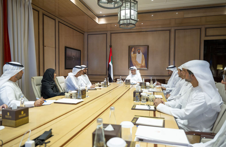 هزاع بن زايد يستقبل وفد هيئة أبوظبي للتراث ويطَّلع على مشاريعها الاستراتيجية بمنطقة العين
