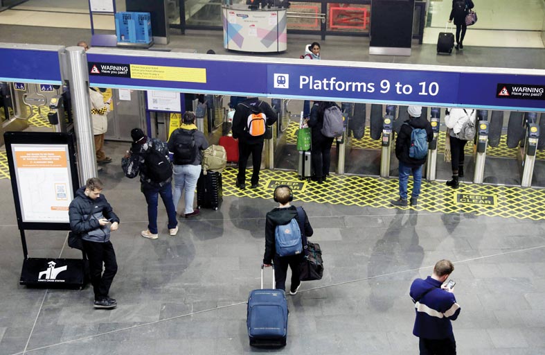 استئناف إضراب وسائل النقل في بريطانيا   