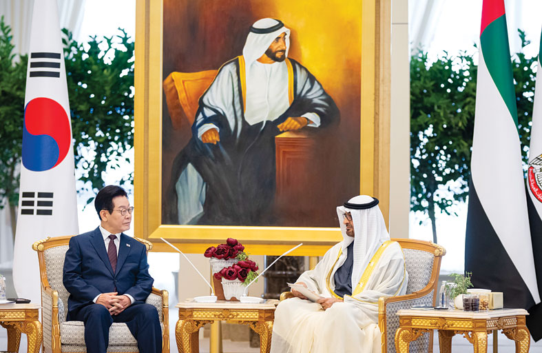 رئيس الدولة والرئيس الكوري يؤكدان حرصهما على تنويع جوانب التعاون في ظل الرؤية التنموية المشتركة 