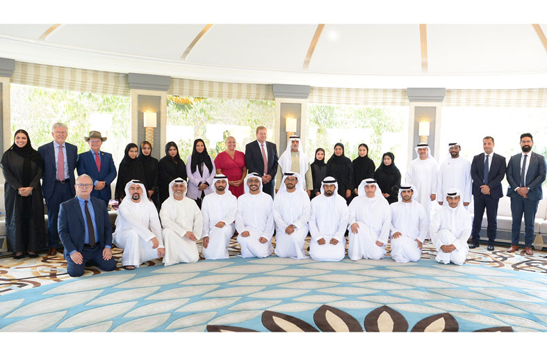 نهيان بن مبارك: رئيس الدولة يضع ثقته بشباب الإمارات وننتظر منكم الكثير