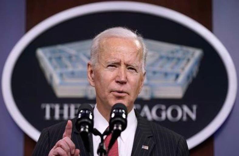 مسؤولون أميركيون : إدارة بايدن تبحث فرض عقوبات على قيادات حوثية