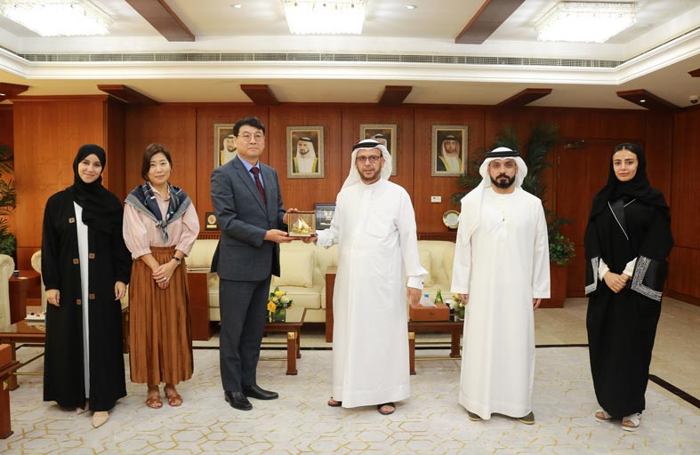 غرفة عجمان تبحث تعزيز التعاون  الاقتصادي والاستثماري مع كوريا الجنوبية