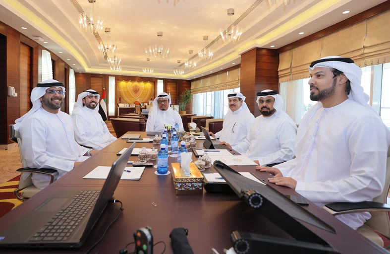 ضاحي خلفان يترأس اجتماع لجنة التظلمات المركزية العسكرية بدبي