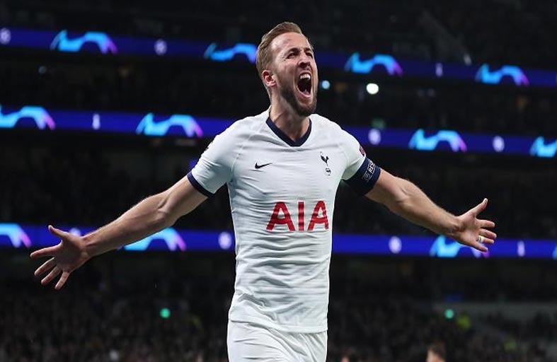 هاري كين يحطم رقم بوبي تشارلتون ويقترب من لقب الهداف التاريخي لمنتخب انجلترا