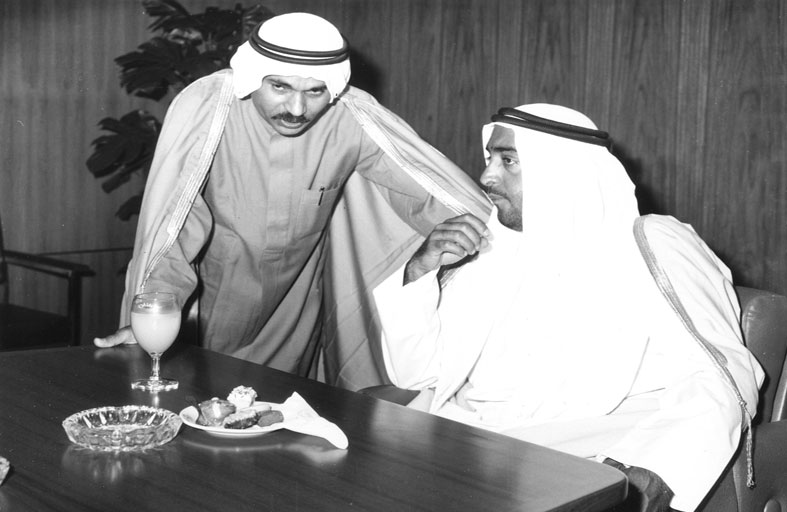 من عالم النفط و البنوك الى عالم الكلمة الصادقة المسؤولة :   عم عبيد ...رحل  القلب الكبير ... 