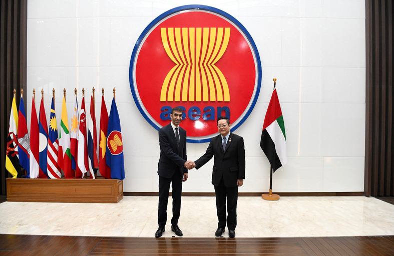 الإمارات تعمـق شراكاتها الاقتصادية مع دول آسيان