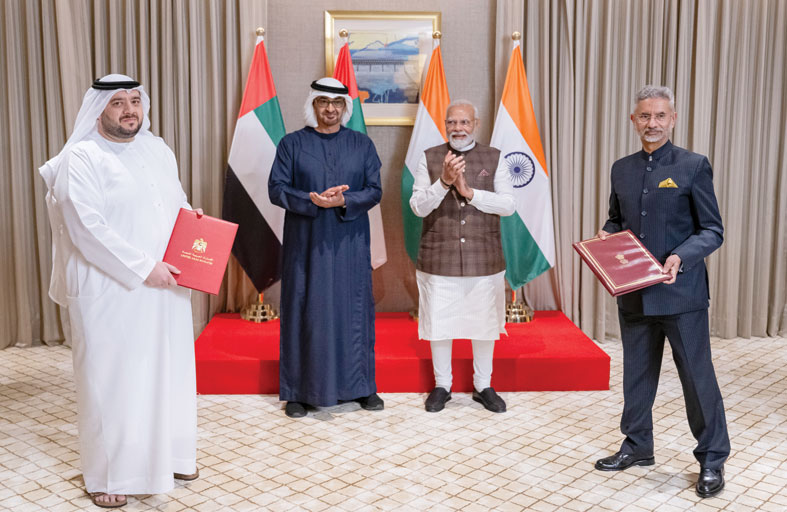 رئيس الدولة ورئيس الوزراء الهندي يشهدان تبادل عدد من مذكرات التفاهم بين البلدين 