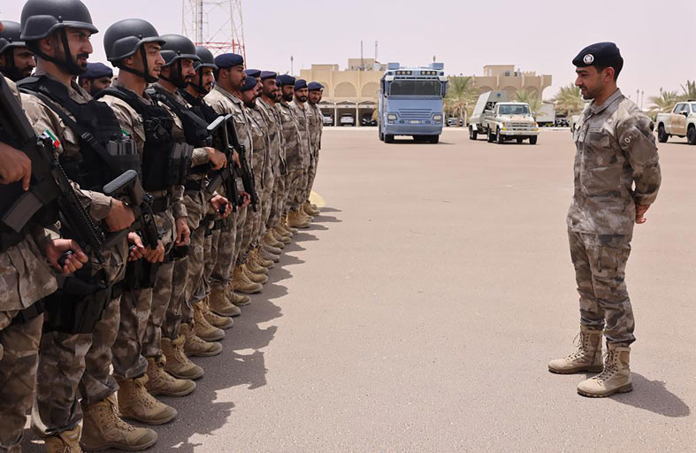 مدير قطاع المهام الخاصة بشرطة أبوظبي يتفقد جاهزية العمل الأمني في الظفرة