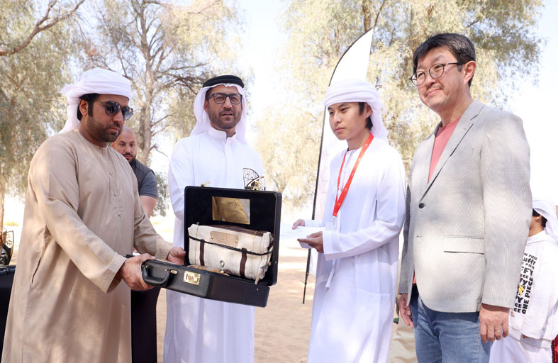 اختتام فعاليات مخيم الصقارة الإماراتي-الياباني الأوّل