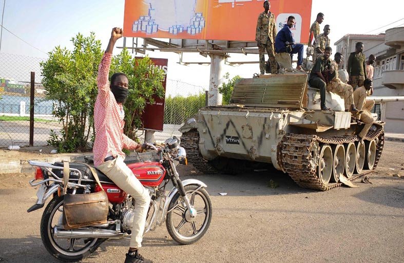في 4 مناطق استراتيجية.. الجماعات الإرهابية تترصد للسودان