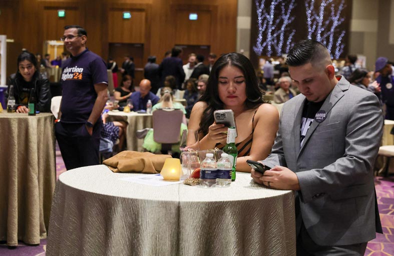 بعد الانتخابات.. «رسائل عنصرية» تصل لهواتف السود في أميركا