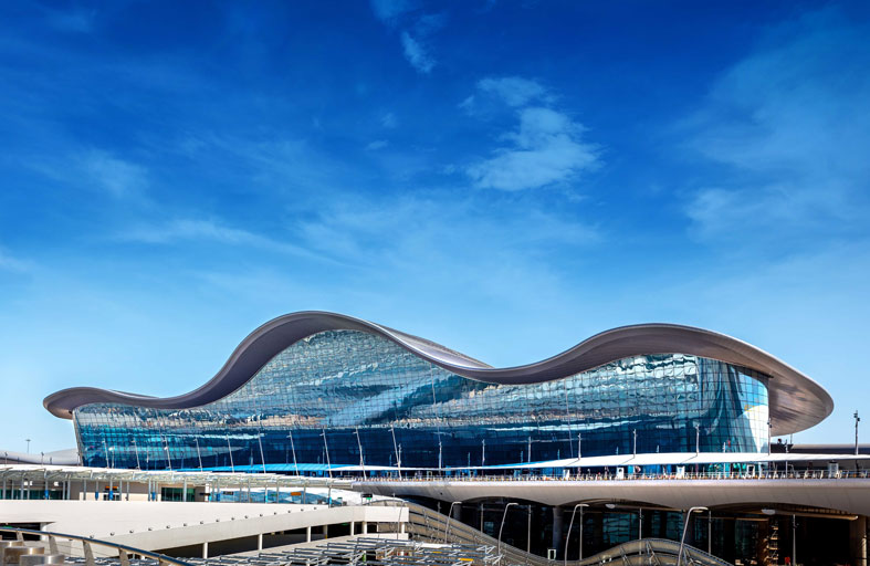 افتتاح مبنى المسافرين الجديد بمطار أبوظبي الدولي نوفمبر القادم