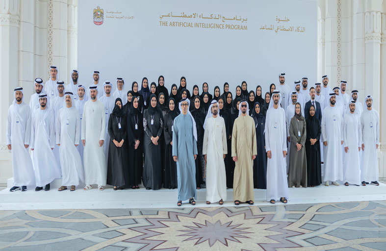 محمد بن راشد يشهد خلوة وطنية لاستعراض ملامح ومشاريع المرحلة الجديدة لمنظومة حكومة الإمارات للذكاء الاصطناعي المساعد Agentic Ai 