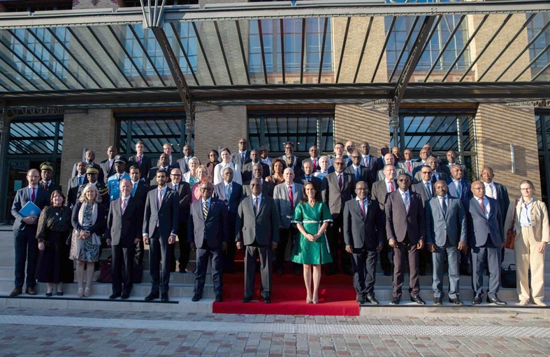 شخبوط بن نهيان يشارك في مؤتمر المانحين والداعمين للأكاديمية الدولية لمكافحة الإرهاب في باريس