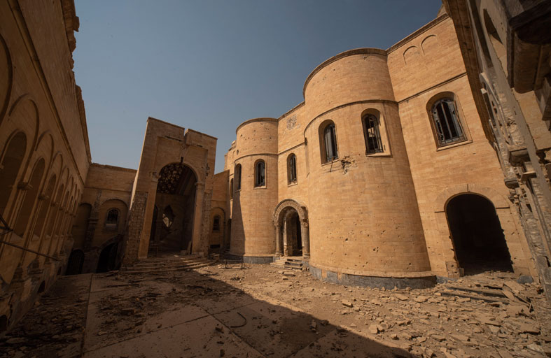 اليونيسكو تبدأ مشروع إعادة ترميم كنيسة الساعة في الموصل