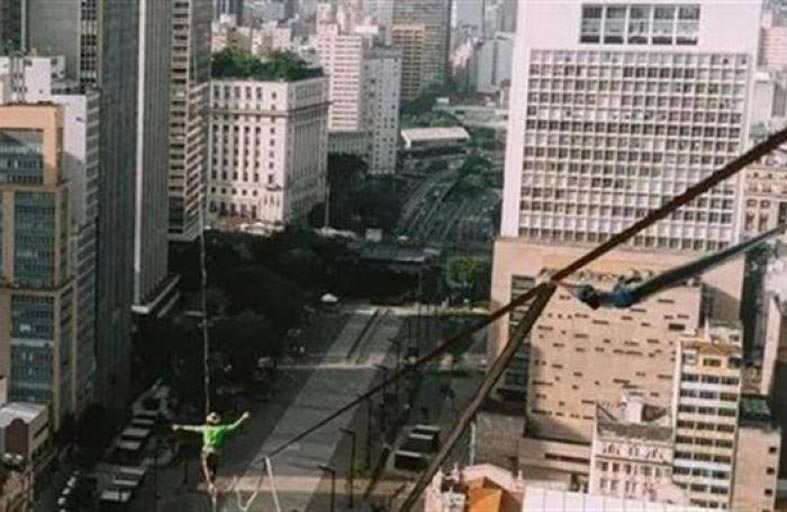 بارتفاع 114 مترا.. رقم قياسي احتفالا بمدينة ساو باولو