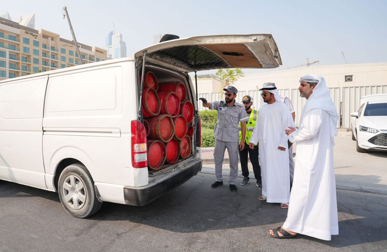 «طرق دبي» تضبط المركبات المخالفة لنشاط توزيع أسطوانات الغاز المنزلي
