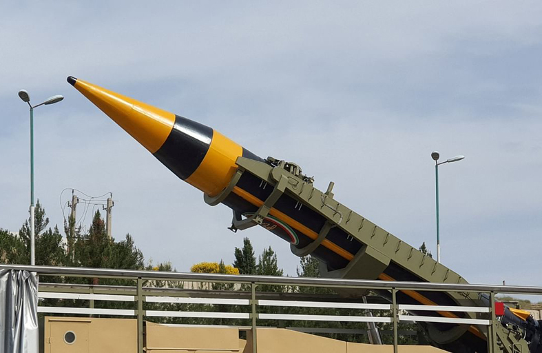 طهران: رفع القيود عن صواريخ إيران الباليستية