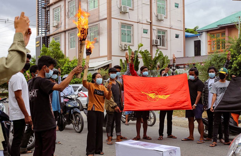 تظاهرات مناهضة لرئيس المجلس العسكري البورمي 