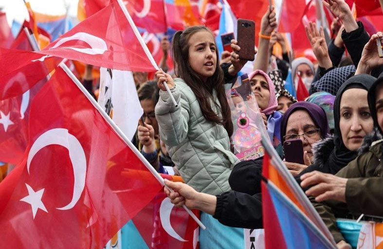 مرحلة ما بعد الانتخابات.. أحزاب تركيا تتسلح بـ «خطة البقاء»