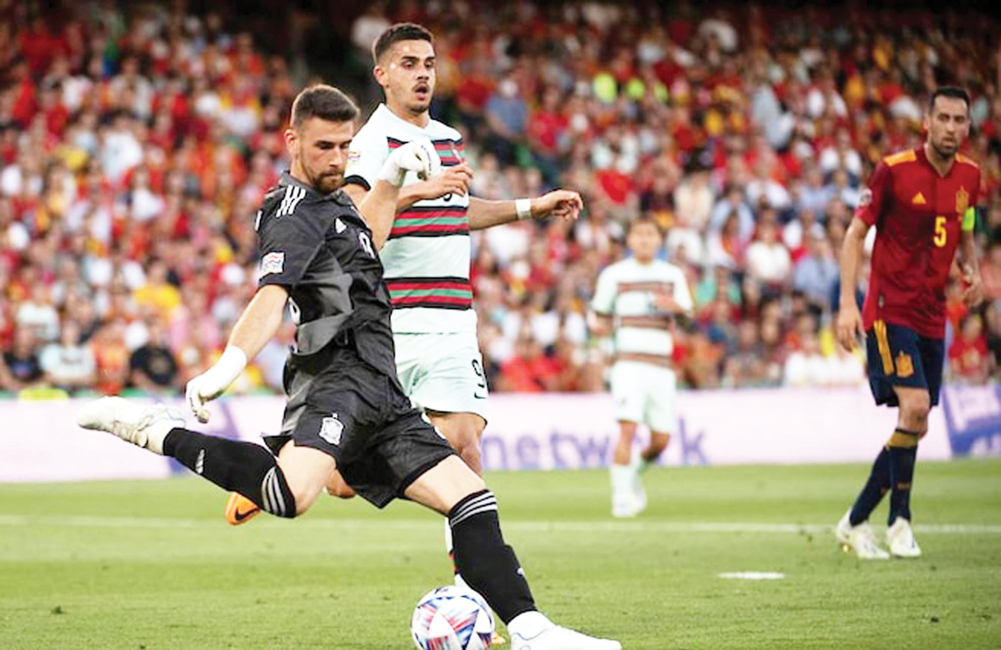«دوري أمم أوروبا» يستأنف نشاطه اليوم