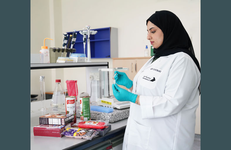 مختبر دبي المركزي يطور آليات فحص مبتكرة في مجال الأغذية واللحوم المصنعة