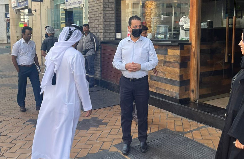 بلدية مدينة أبوظبي تدعو أفراد المجتمع إلى عدم التجمهر على الأرصفة وممرات المشاة ومداخل البنايات ومخارج الطوارئ