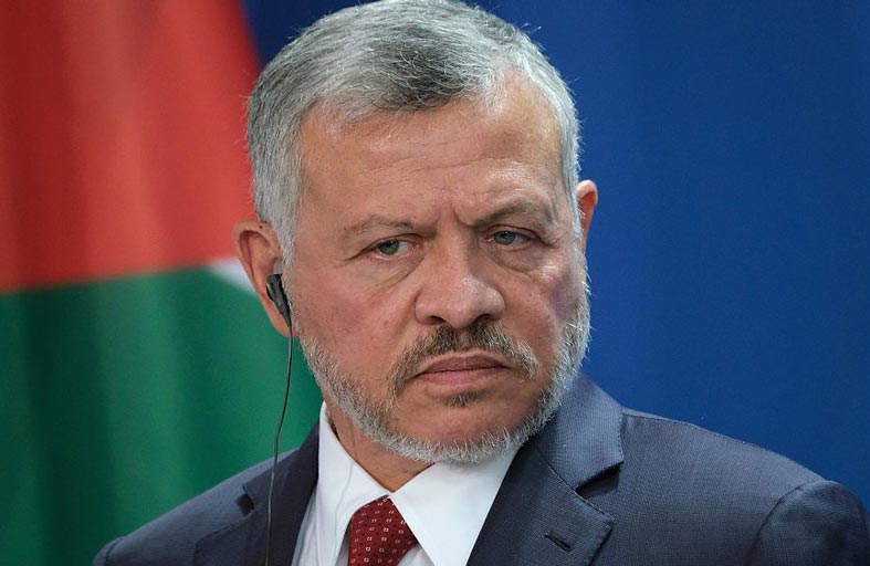  ملك الأردن يوجه بنقل مصابين من غزة
