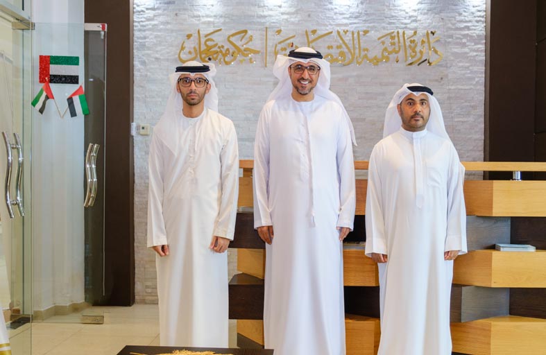 اقتصادية عجمان تدشن خدمة توثيق عقود الشركات التجارية في مصفوت