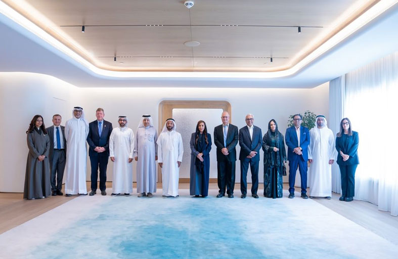بدور القاسمي تترأس اجتماع المجلس الاستشاري للتطوير والتواصل المجتمعي في أمريكية الشارقة