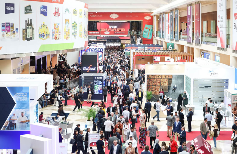 «دبي التجاري العالمي» ومجموعة إنفورما يبرمان اتفاقية شراكة ويطلقان إن دي «inD» 