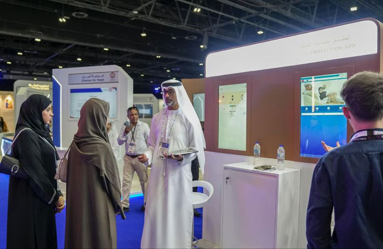 شرطة عجمان تستعرض مبادرة (إكرام الراحلين) خلال القمة الشرطية العالمية