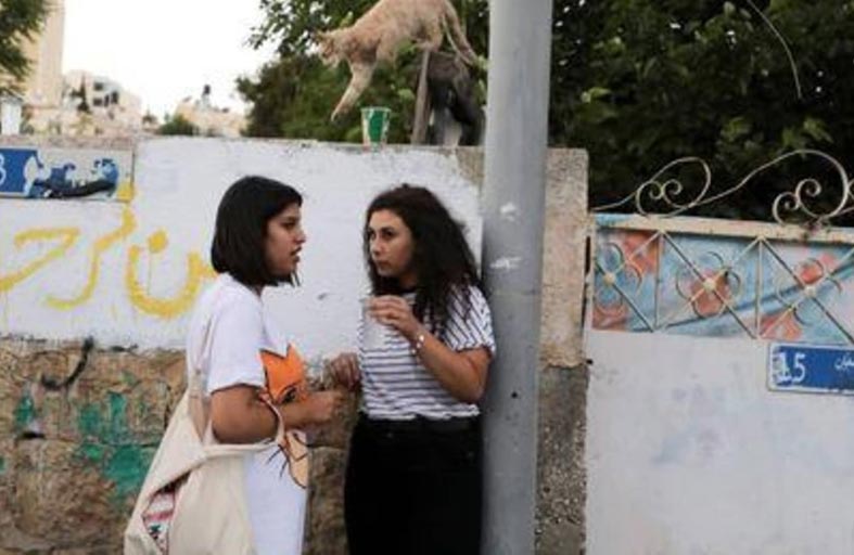 الحواجز الأمنية تقلب حياة أسرة فلسطينية رأسا على عقب في حي الشيخ جراح 