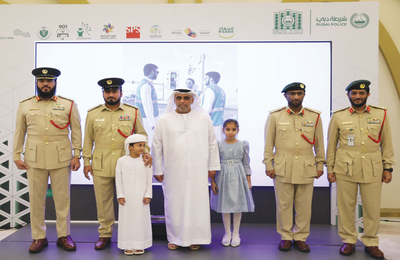 شرطة دبي تُكرم المتطوعين في مبادراتها المُجتمعية 
